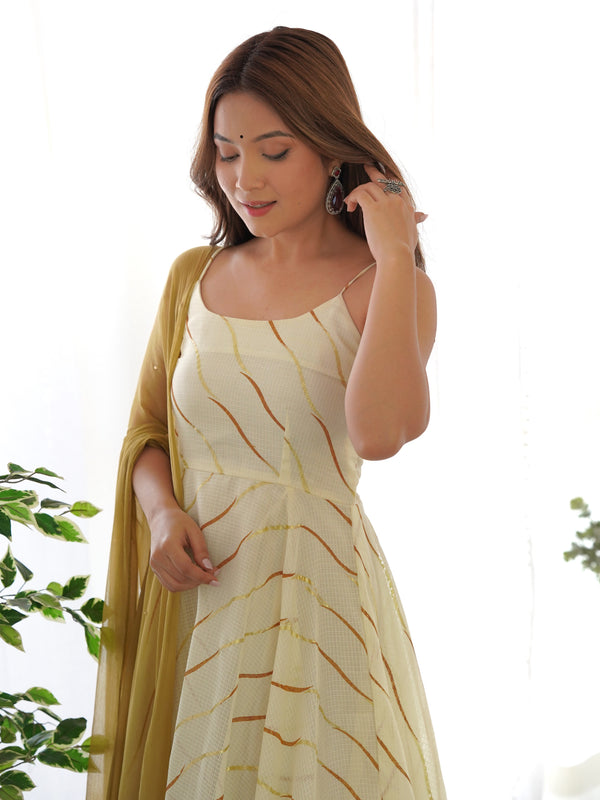 Leheriya Print Anarkali Dress with Chiffon Dupatta