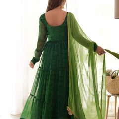 Green bandhani tiered anarkali set(Set of 2)