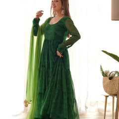 Green bandhani tiered anarkali set(Set of 2)