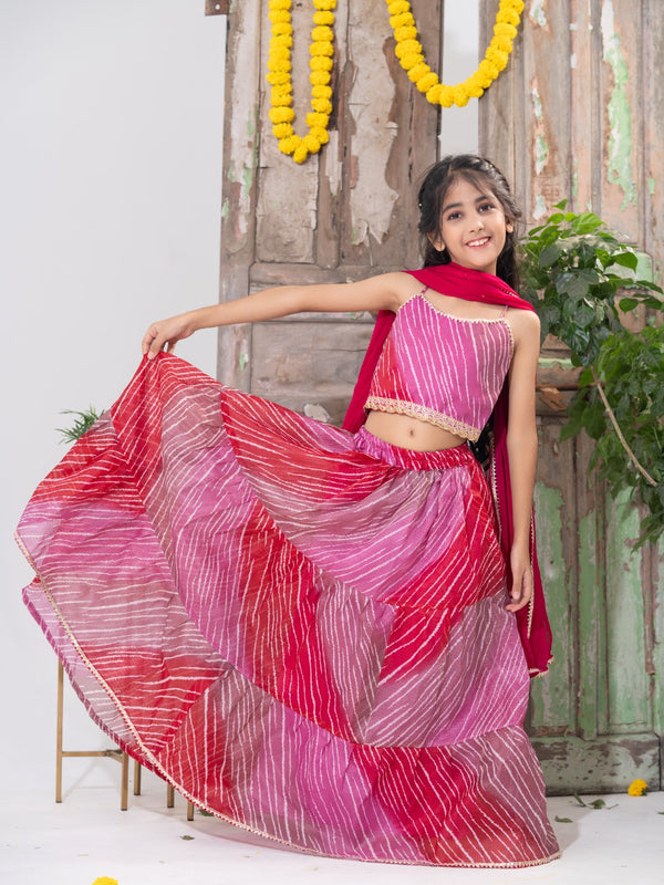 Gulabi Leher – Tiered Lehenga Choli Set