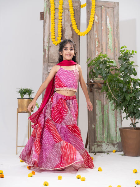 Gulabi Leher – Tiered Lehenga Choli Set