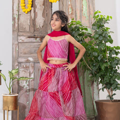 Gulabi Leher – Tiered Lehenga Choli Set