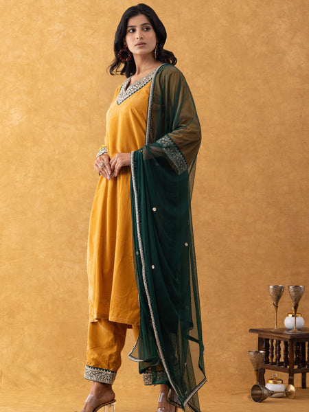 Mustard Velvet Suit Set with Embellished Kurta & Green Dupatta