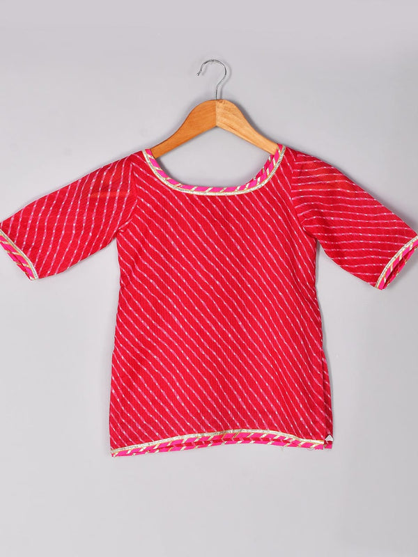 Girls Magenta Leheriya Kurta and Flared Skirt Set