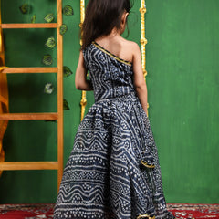 Black Bandhani Cotton One-Shoulder Lehenga Set for Girls